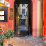Vicolo Beccapesce, da via Clavature.