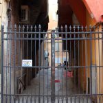 Cancello su via Guglielmo Oberdano, che chiude la soppressa via del Limbo