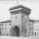 Porta Castiglione dopo l'abbattimento delle mura (circa 1910).