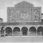 Santa Maria dei Servi Questa immagine (da cartolina) è anteriore al 1905. Da notare i rinforzi in mattoni (a sinistra) agli archi del quadriportico. Il colonnato del quadriportico è spesso stato soggetto a crolli e rischi di crollo causati dalla eccessiva distanza tra una colonna e l'altra e dalla esilità delle colonne stesse.