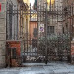 Vicolo Capraria: accesso da via Castiglione.