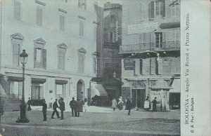 Angolo Via Rizzoli e Piazza Nettuno