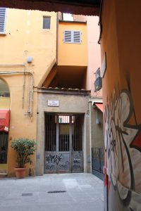 Chiusura dell'Androna di San Marco su via de' Giudei.