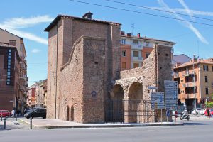 L'avancorpo della porta