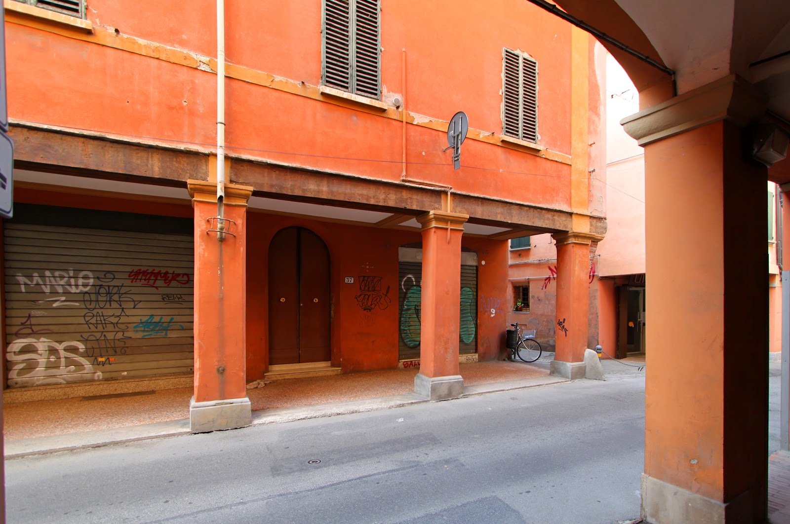 Via Nosadella 37 (N.655) – Casa grande dei Gargiaria