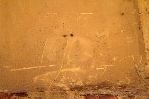Arco 70 (sotto la tempera si intravede il numero 71)