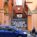 Cancello su via Guglielmo Oberdan che chiude l'accesso di via degli Albari. Via degl Albari tratto chiuso