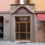 Chiusura dell'Androna di San Marco su via Zamboni.