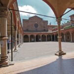 Santa Maria dei Servi La piazzetta antistante la chiesa