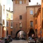 Torresotto di Strada Castiglione visto dal centro della cittò.