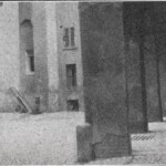 Antico Trebbo o Trivio di Santa Maria dell'Aposa. - In fondo a sinistra il voltone di S. Simone; a destra, sotto il portico, l'altro voltone che mette in piazza S. Martino su cui sorgeva il ponte citato.