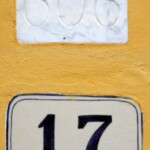 Vecchio numero civico (606) e nuovo umero civico (17)