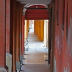 Stretto portico di via Senzanome
