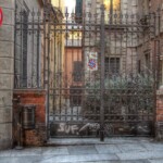 Vicolo Capraria: accesso da via Castiglione.