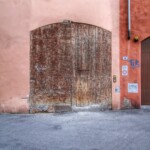 Accesso del vicolo de' Cospi da via Guido Reni.