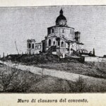 Il campanile è senza l'attuale guglia,