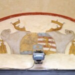 Affresco nell'arco 132