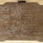 Arco 133 - lapide commemorativa della posa della prima pietra