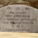 Arco 211: lapide