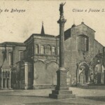 La facciata di San Domenico si presenta come era dopo l'abbattimento del portico, di cui si vedono tracce di archi nella cappella a sinistra e immediatamente a destra della porta di ingresso, ma prima dei restauri del Rubbiani del 1910 che ripristinarono l'antico rosone e la facciata romanica, abbassando il primo tratto della navata centrale.