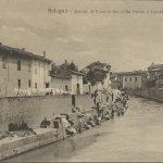 Canale di Reno nel tratto di via della Grada. In fondo a destra si vede la chiesa di Santa Maria della Carità.